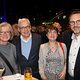 mehrere Personen beim Neujahrsempfang