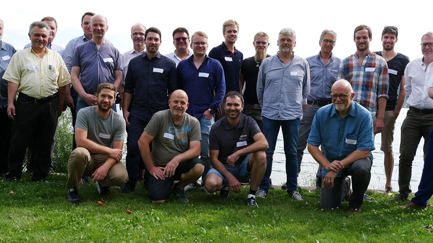 Gruppenfoto der Teilnehmer an der Zukunftswerkstatt zu den Megatrends im Schreinerhandwerk.