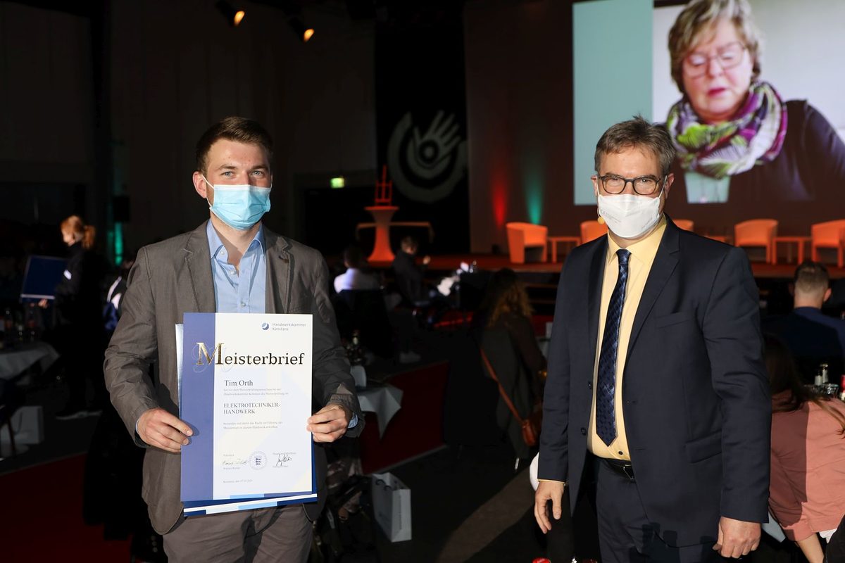 Meisterfeier I 2021 - Meisterbriefübergabe 6