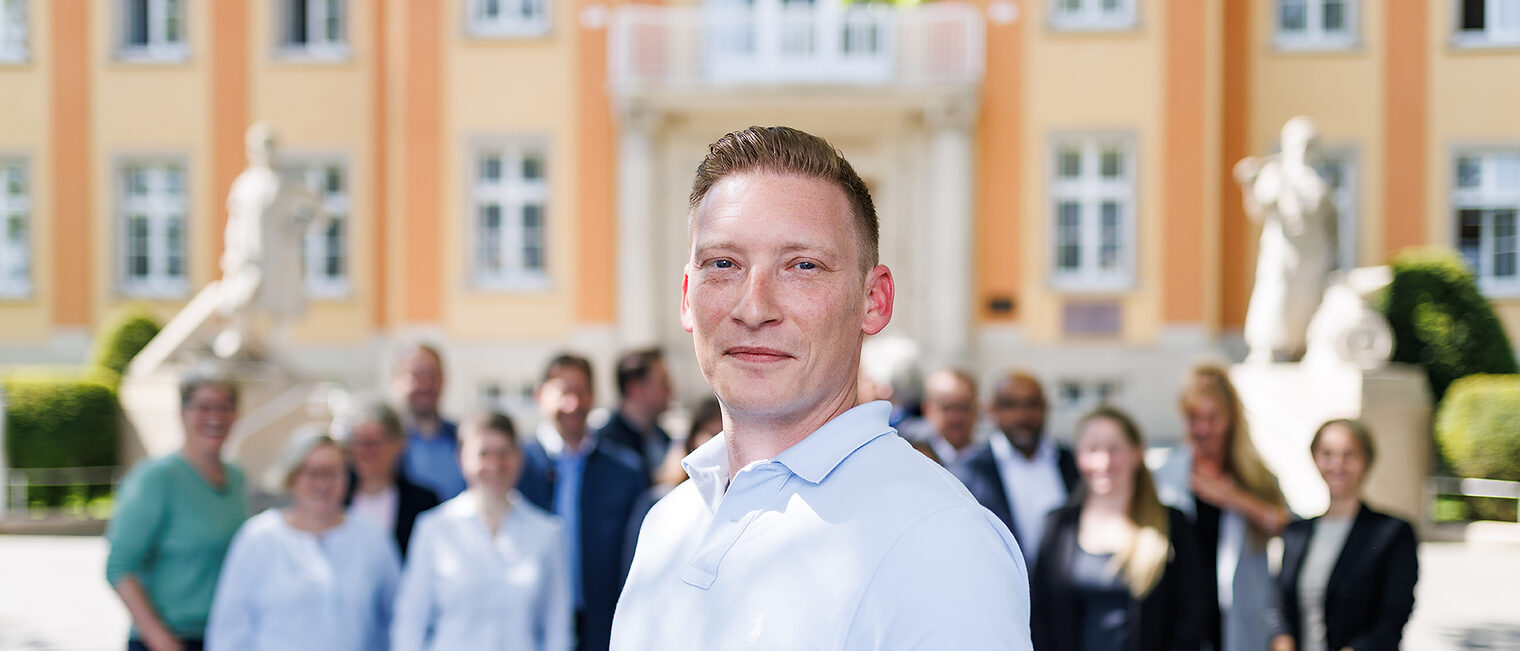 Gruppenbild der Berater der Handwerkskammer Konstanz. Im Vordergrund Jan Benz, Beauftragter für Innovation und Technologie.
