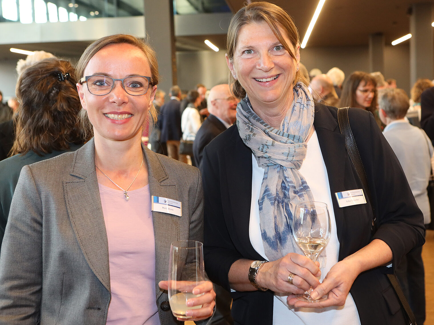 Gäste beim Frühjahrsempfang der Konstanzer Wirtschaftskammern im Bodenseeforum 2023.