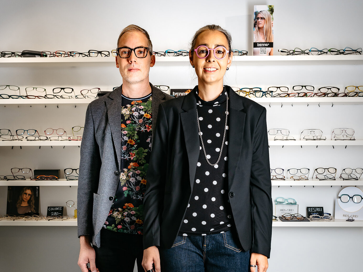 Portrait von den Augenoptikermeistern Daniel und Daniela Benner