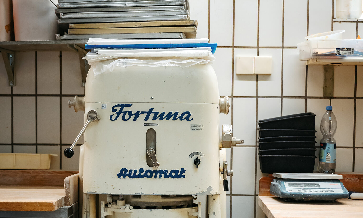 Fortuna-Automat in einer Backstube.