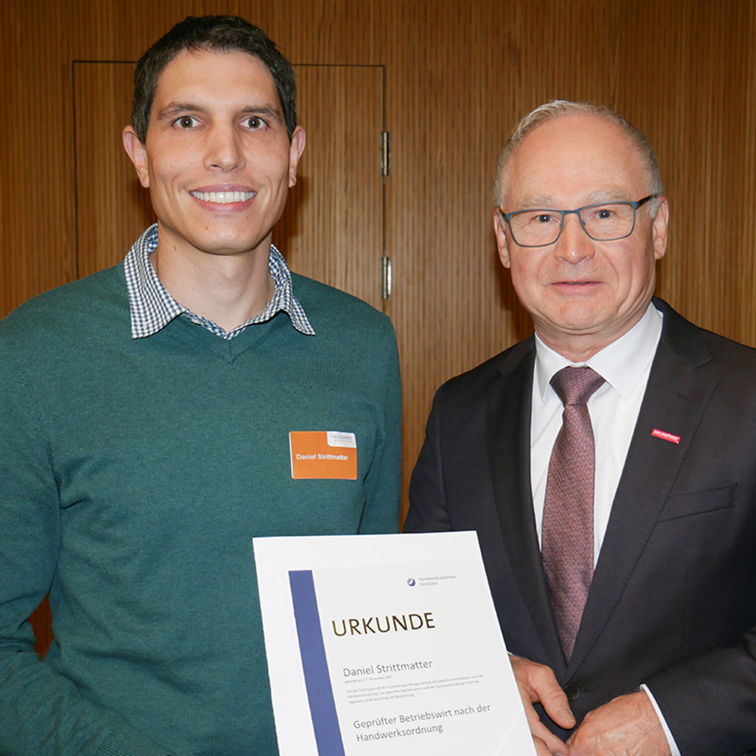 Portrait Betriebswirte-Absolvent mit Werner Rottler