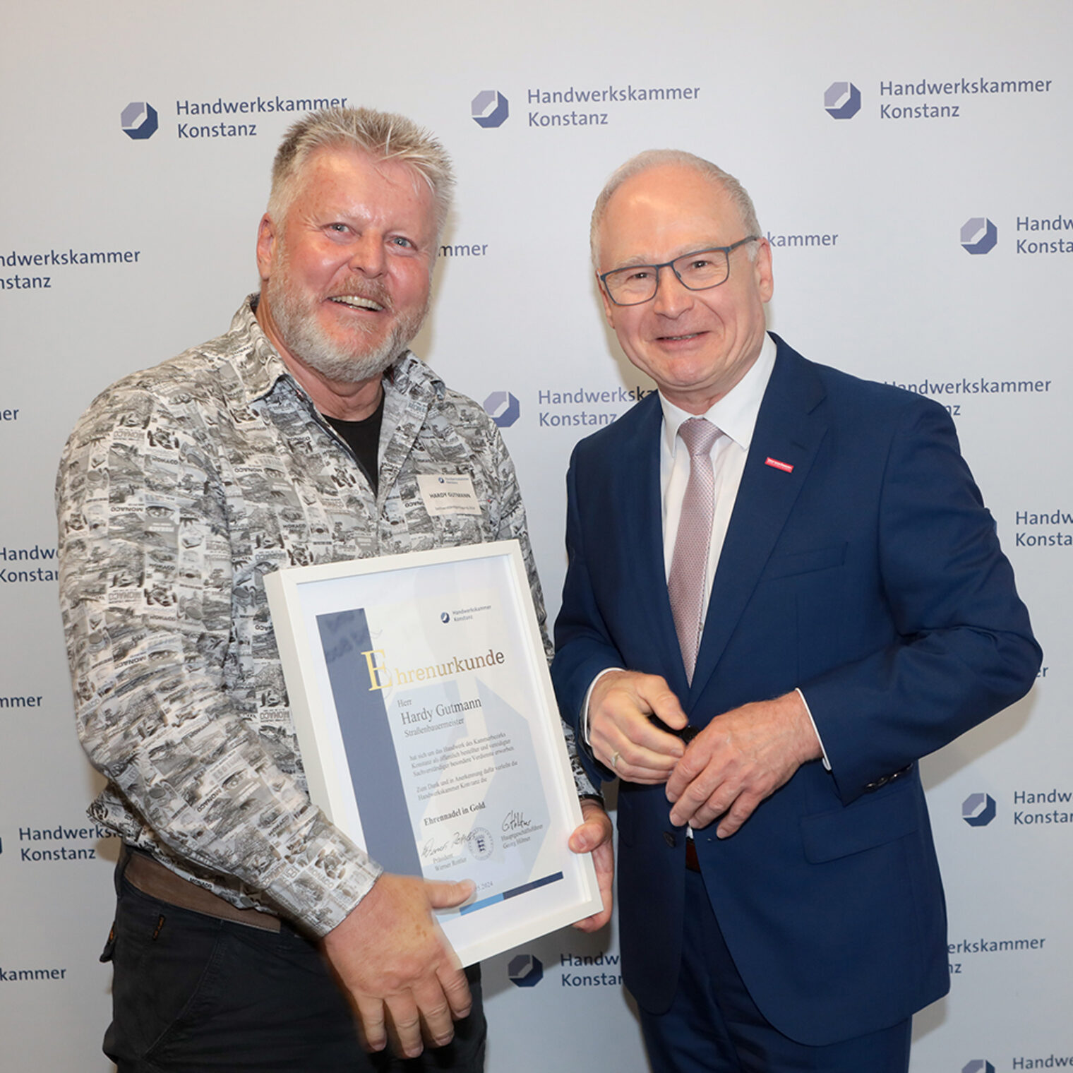 Ehrung während der Sachverständigentagung 2024 der Handwerkskammer Konstanz.