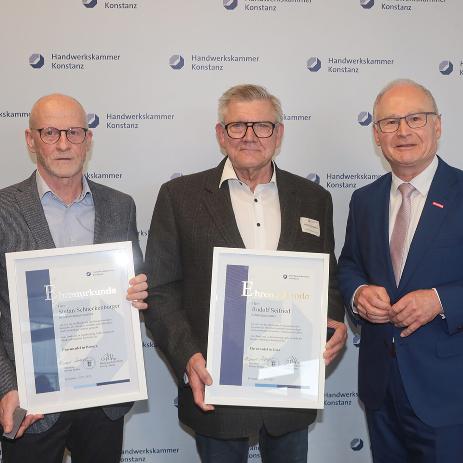 Ehrung während der Sachverständigentagung 2024 der Handwerkskammer Konstanz.