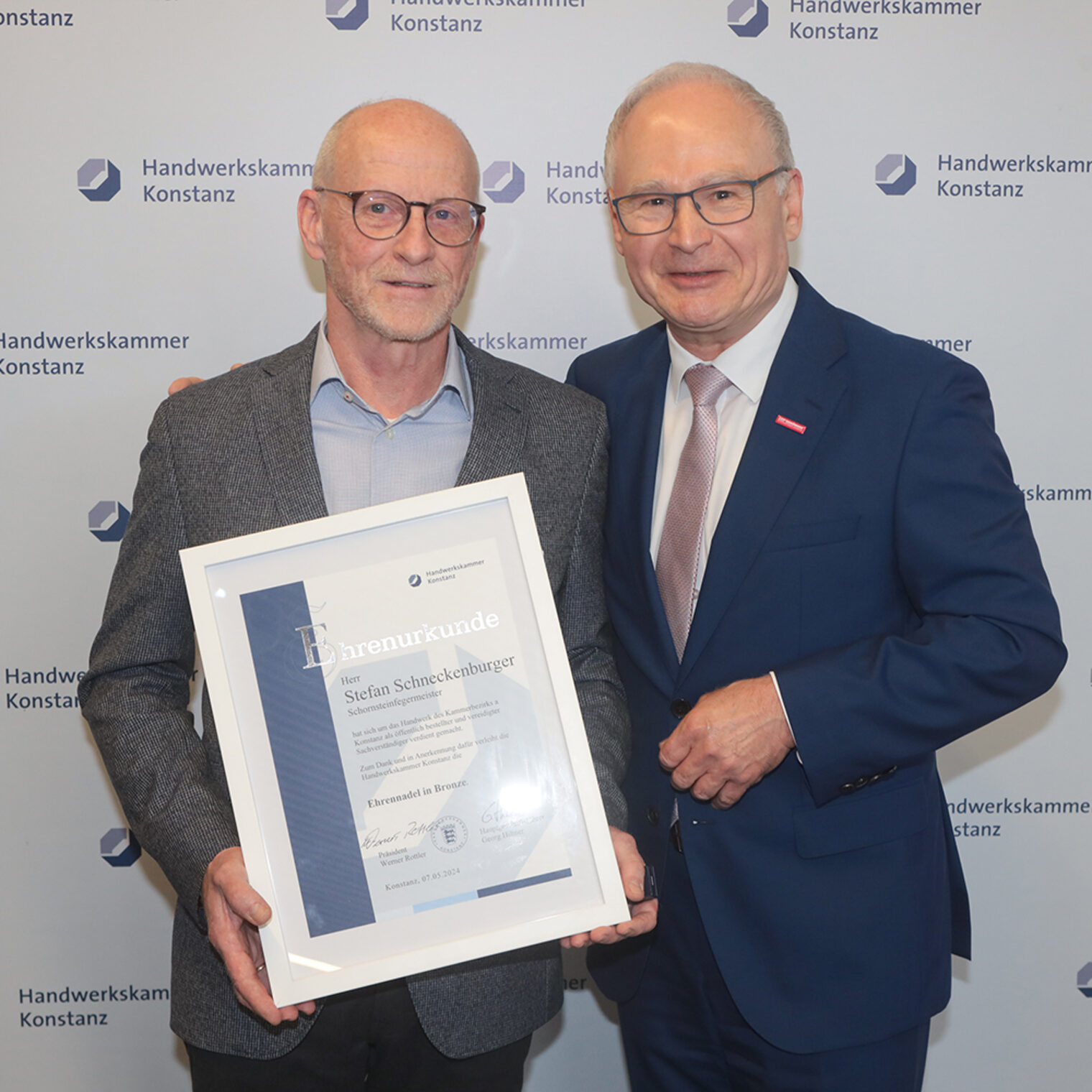 Ehrung während der Sachverständigentagung 2024 der Handwerkskammer Konstanz.
