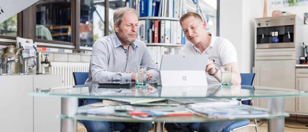 Jan Benz, Berater für Innovation und Technologie bei der Handwerkskammer Konstanz, im Beratungsgespräch.