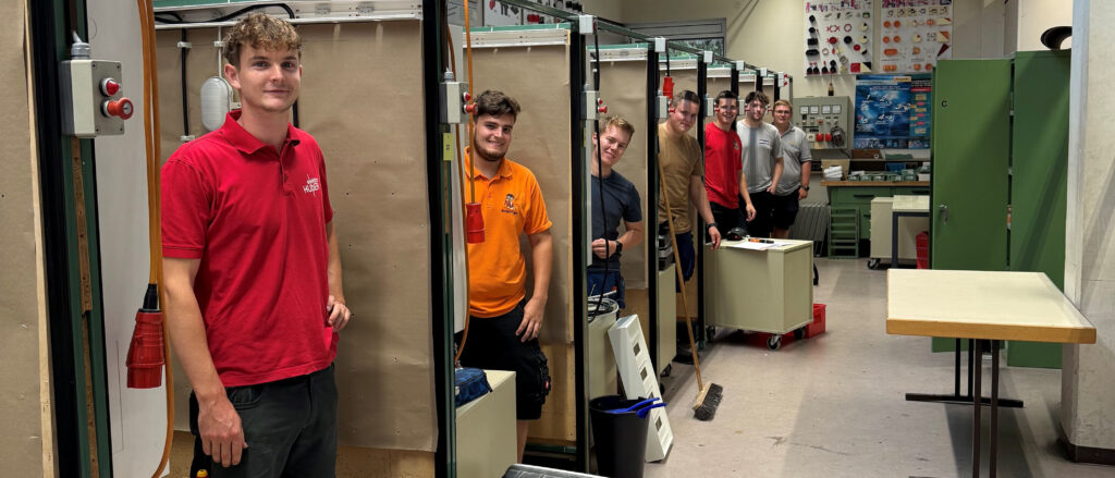 DMH-Kammerwettbewerb 2026: Gruppenbild der Elektroniker
