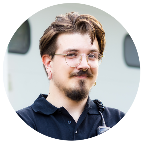 Portrait von John Löser, Linke-Kandidat für die Landtagswahl 2026, Wahlkreis Singen